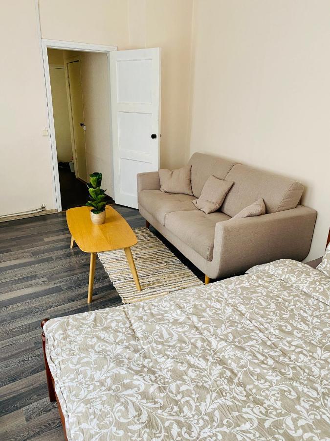 1 Bedroom Apartment Near Kadriorg Swan Pond Ταλίν Εξωτερικό φωτογραφία