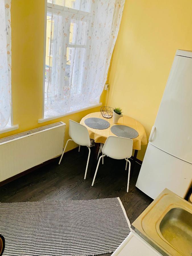 1 Bedroom Apartment Near Kadriorg Swan Pond Ταλίν Εξωτερικό φωτογραφία